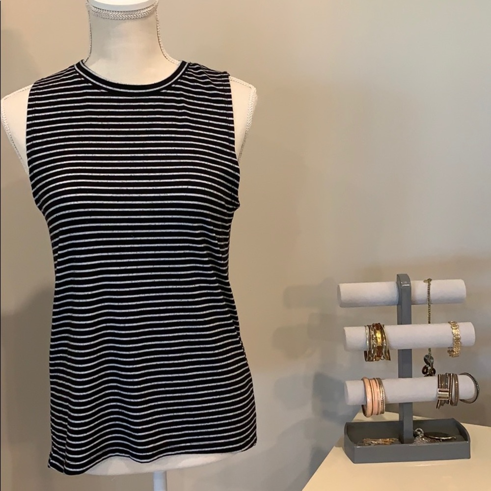 Modern Lux Sz S stretchy tank